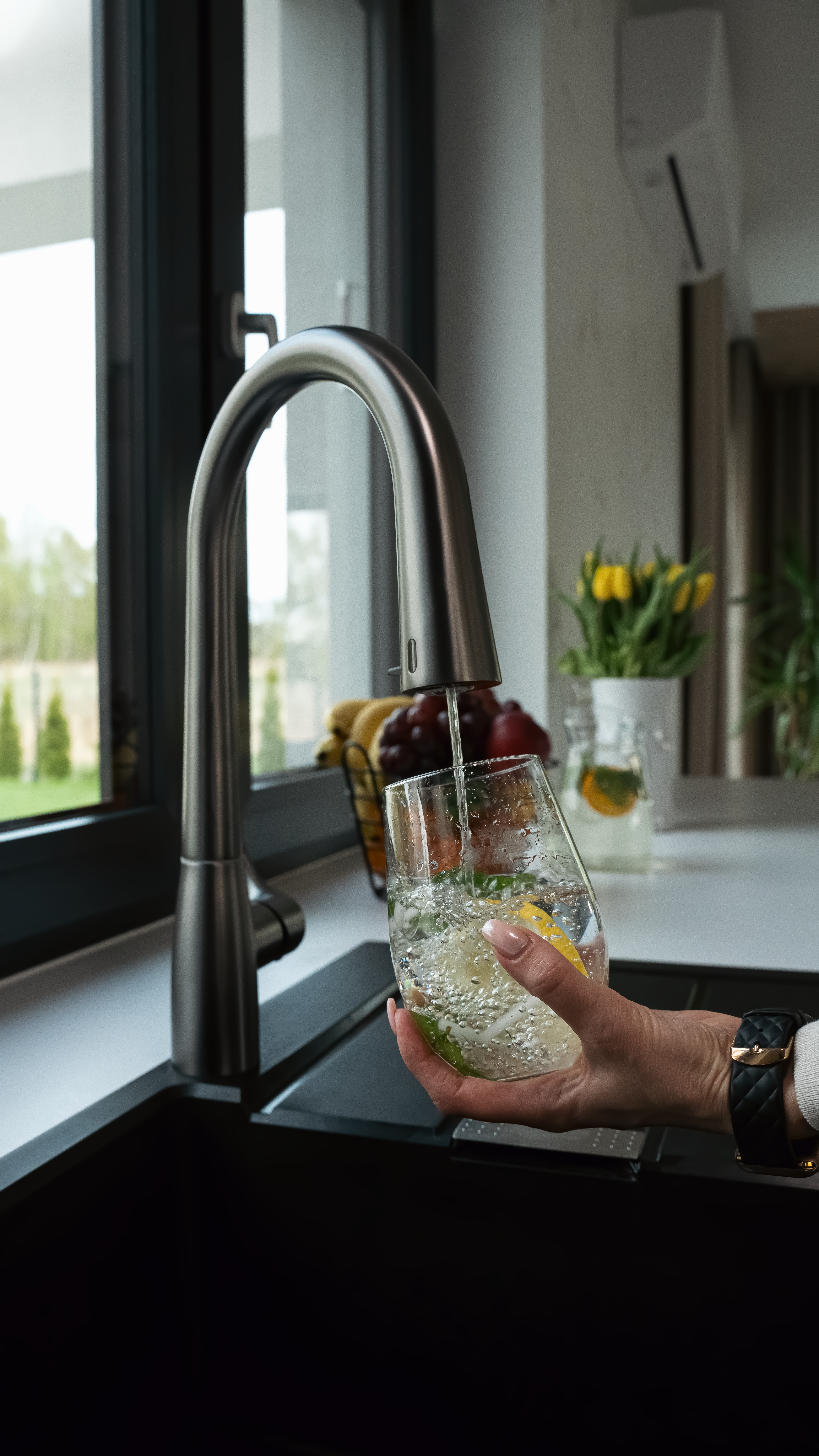 Bezdotykowa bateria z czujnikiem ruchu Touchless Freaks